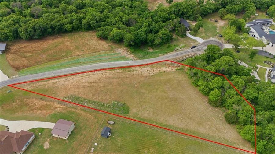 Property photo for 2012 Ragland Trail, Azle, TX