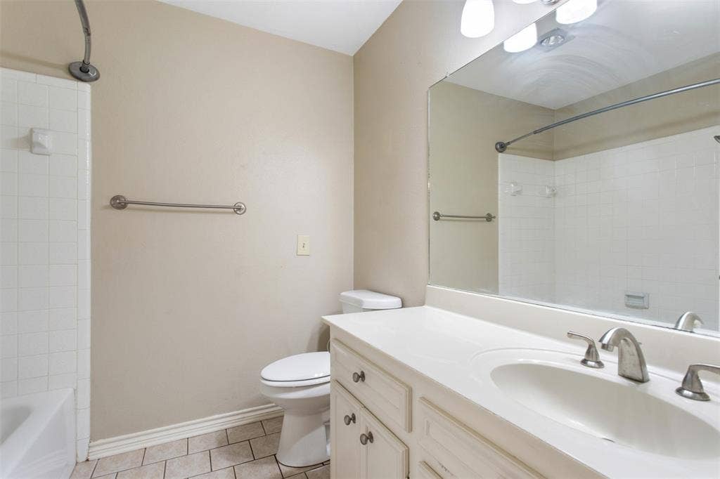 15049 Northwood Drive, Tyler, TX 75703 15049 Northwood Drive, Tyler, TX 75703