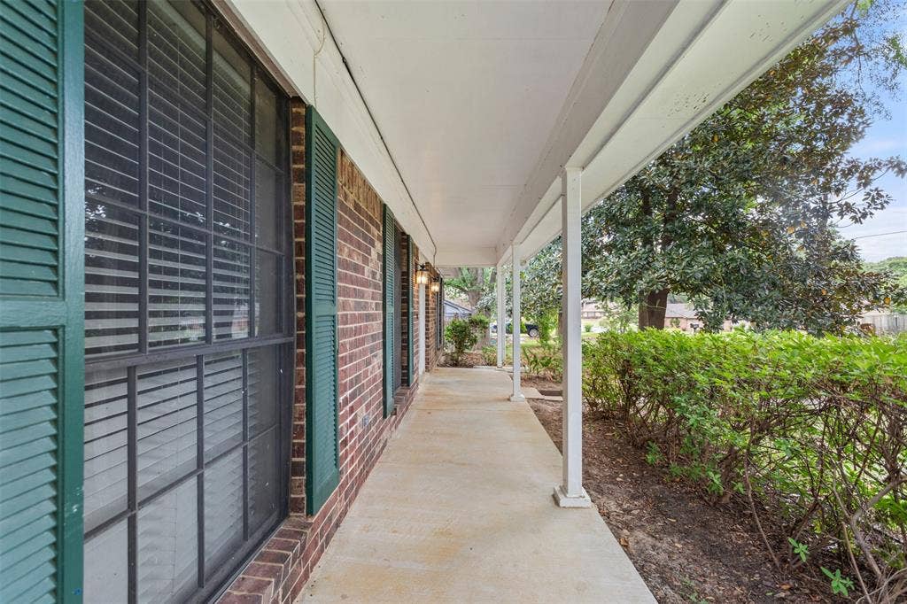 15049 Northwood Drive, Tyler, TX 75703 15049 Northwood Drive, Tyler, TX 75703