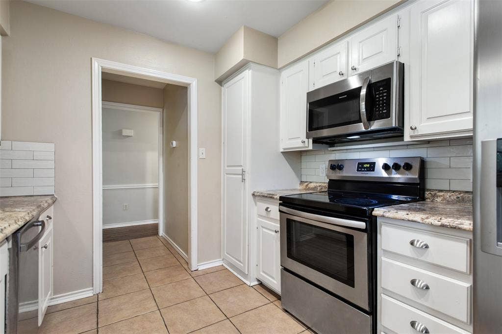 15049 Northwood Drive, Tyler, TX 75703 15049 Northwood Drive, Tyler, TX 75703