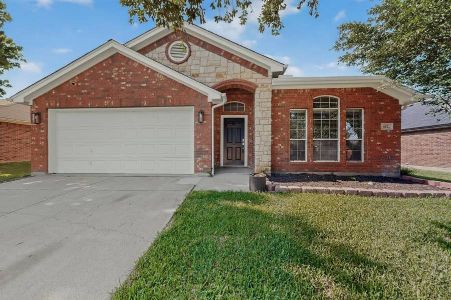 Property photo for 612 Mooney Drive, Saginaw, TX