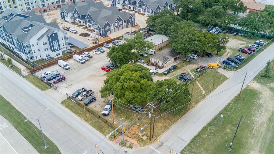 Property photo for 3410 House Anderson Road, Fort Worth, TX