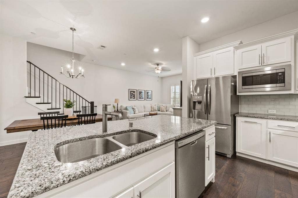7383 Switchgrass Road, Frisco, TX 75033 7383 Switchgrass Road, Frisco, TX 75033