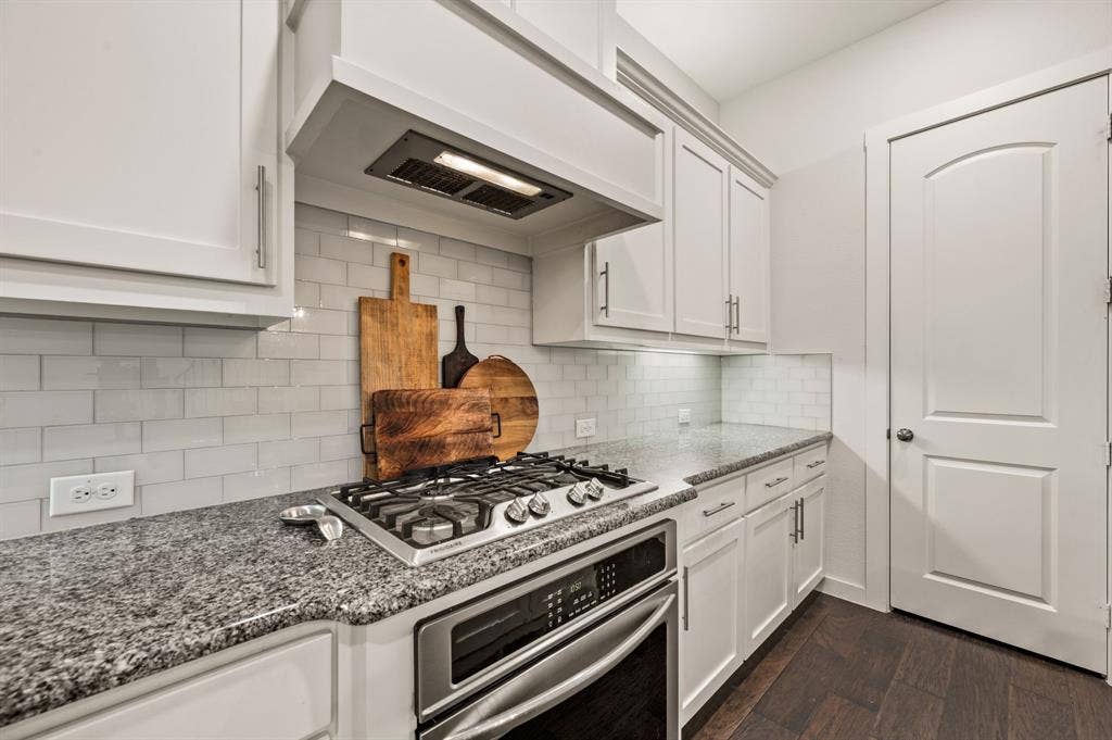 7383 Switchgrass Road, Frisco, TX 75033 7383 Switchgrass Road, Frisco, TX 75033