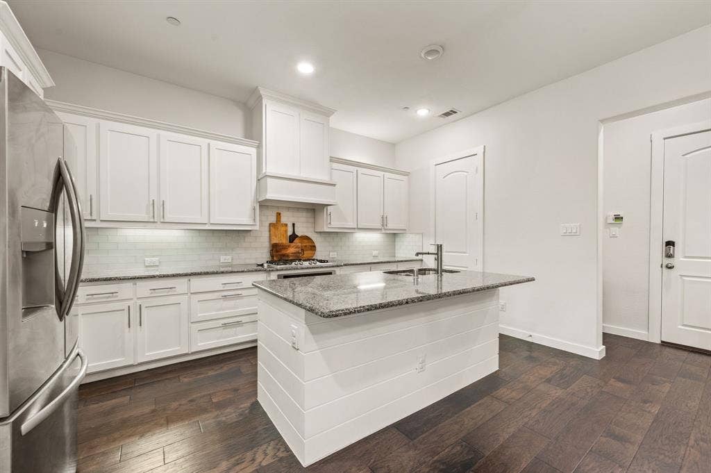 7383 Switchgrass Road, Frisco, TX 75033 7383 Switchgrass Road, Frisco, TX 75033