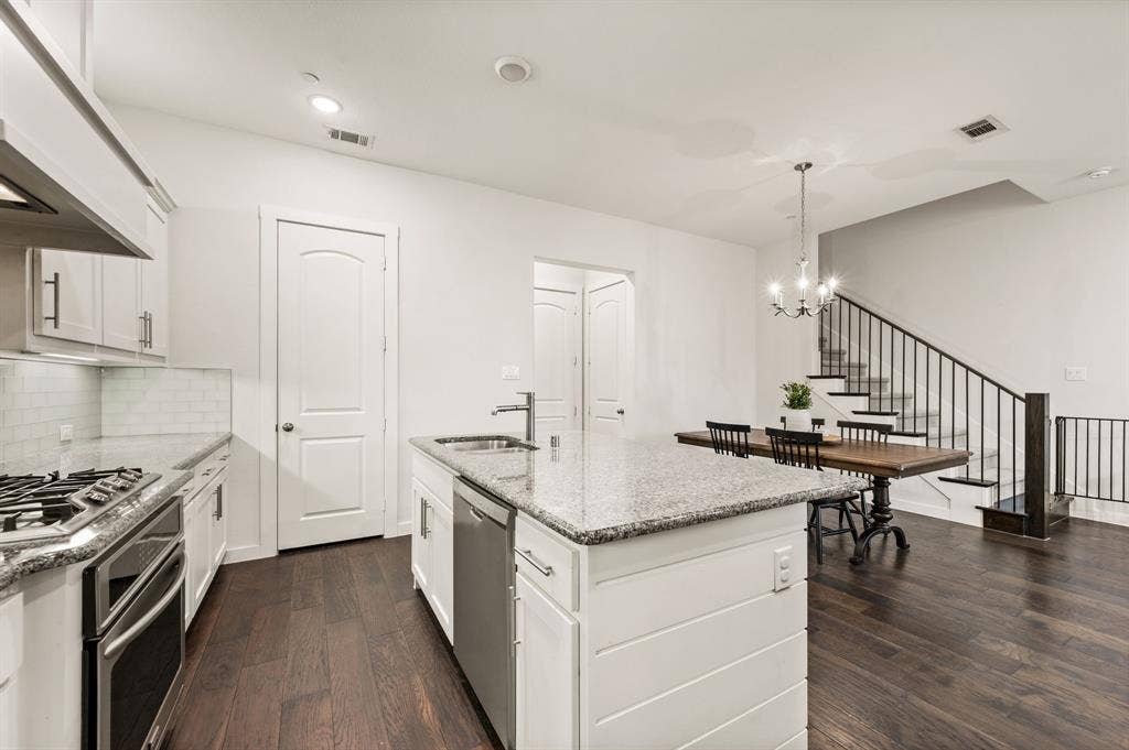 7383 Switchgrass Road, Frisco, TX 75033 7383 Switchgrass Road, Frisco, TX 75033