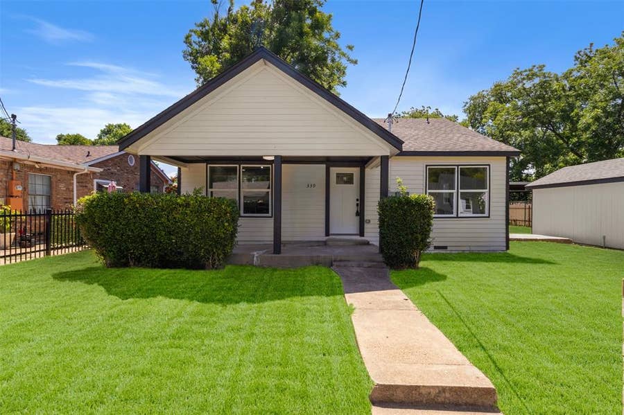Property photo for 339 Avenue H, Dallas, TX