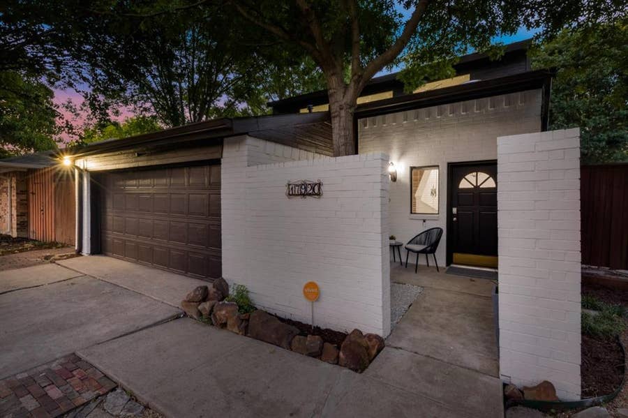 Property photo for 17920 Hillcrest Road, Dallas, TX