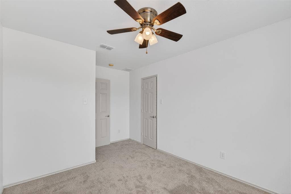 1321 Iron Horse Street, Wylie, TX 75098 1321 Iron Horse Street, Wylie, TX 75098