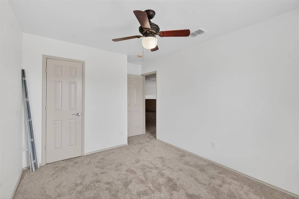 1321 Iron Horse Street, Wylie, TX 75098 1321 Iron Horse Street, Wylie, TX 75098