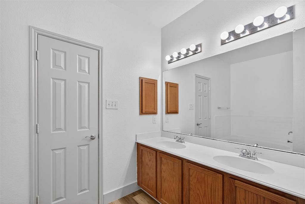1321 Iron Horse Street, Wylie, TX 75098 1321 Iron Horse Street, Wylie, TX 75098