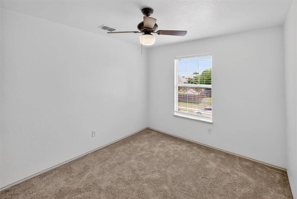 1321 Iron Horse Street, Wylie, TX 75098 1321 Iron Horse Street, Wylie, TX 75098