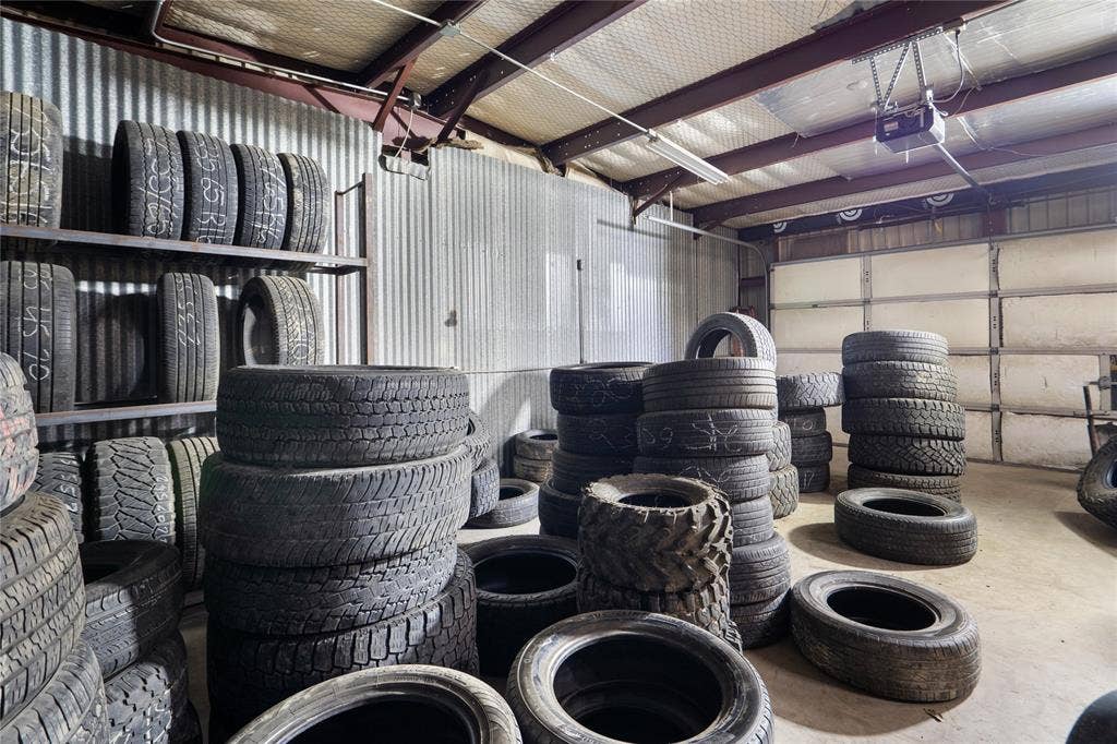 807 W Corsicana Street, Athens, TX 75751 807 W Corsicana Street, Athens, TX 75751