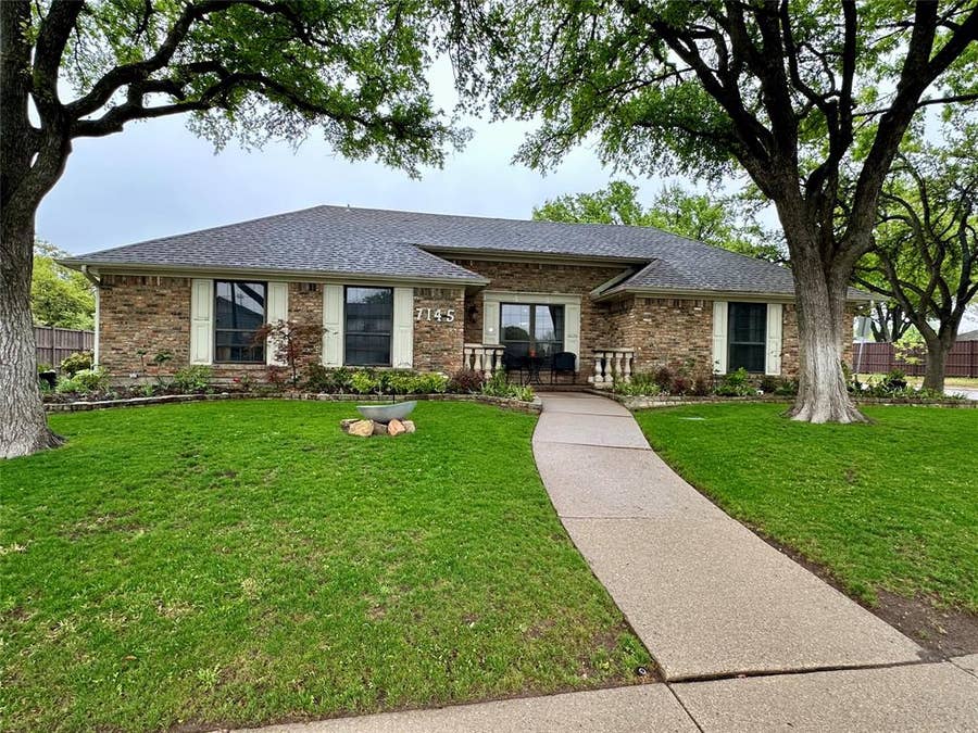 Property photo for 7145 Crooked Oak Drive, Dallas, TX