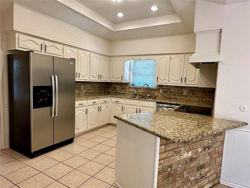 7145 Crooked Oak Drive, Dallas, TX 75248 7145 Crooked Oak Drive, Dallas, TX 75248