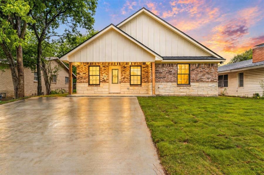 Property photo for 3542 Live Oak Avenue, Waco, TX