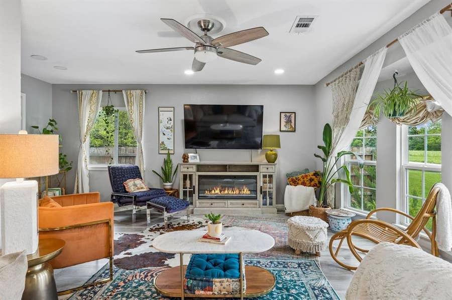 Property photo for 2306 W Five Mile Parkway, Dallas, TX