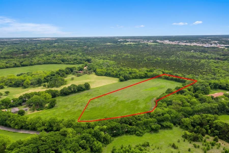 Property photo for 2600 W Main Street, Lancaster, TX