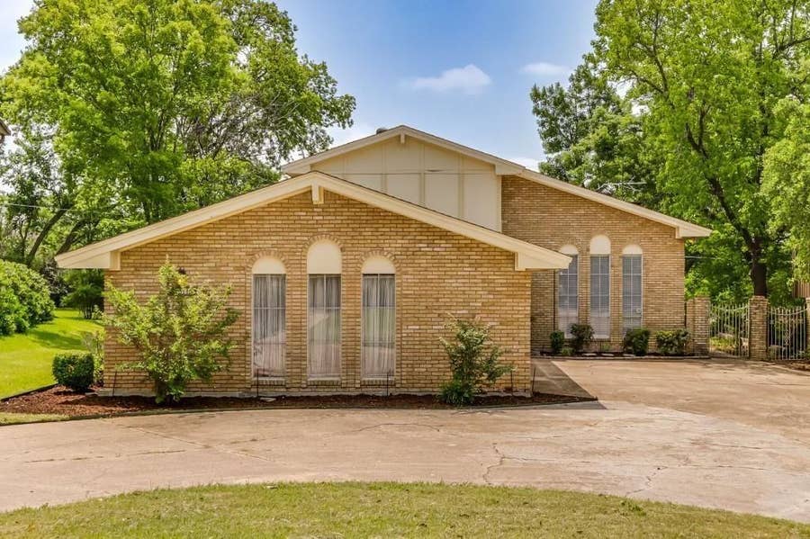 Property photo for 9310 Waterview Drive, Dallas, TX