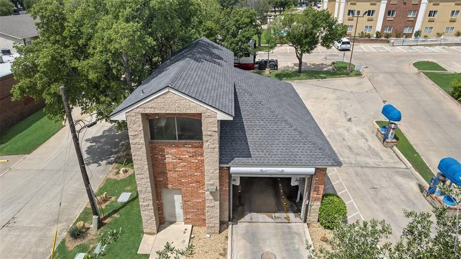 Property photo for 1704 Teasley Lane, Denton, TX