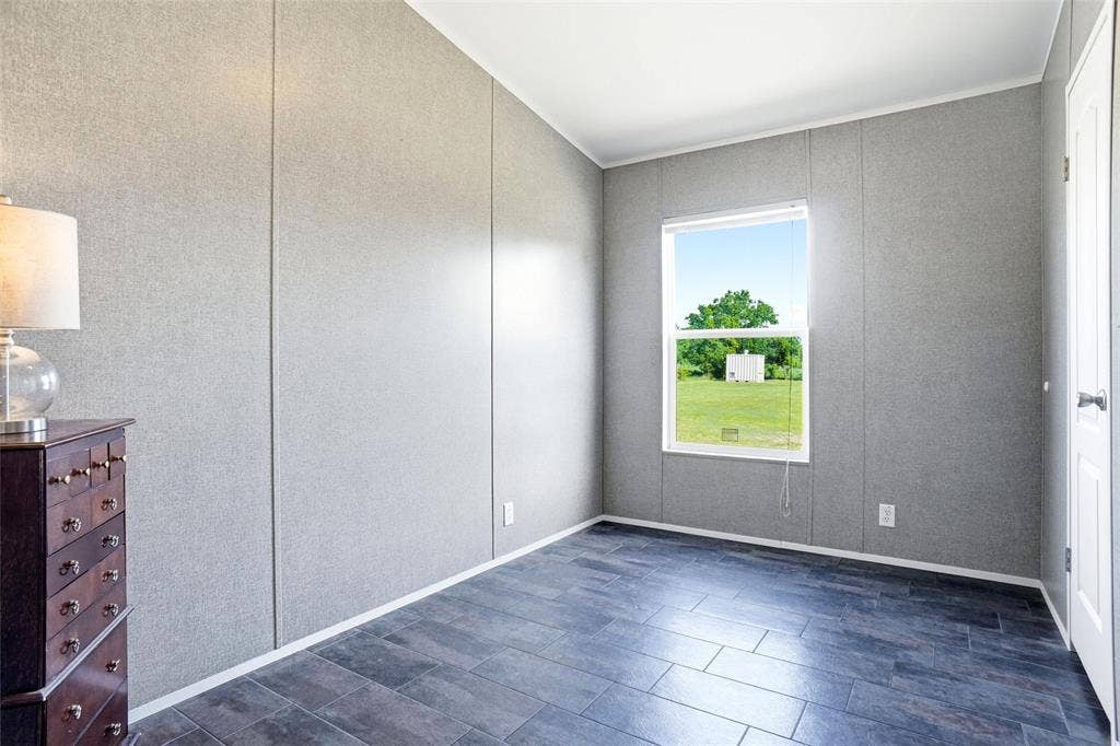 8983 W Odneal Road, Krum, TX 76249 8983 W Odneal Road, Krum, TX 76249