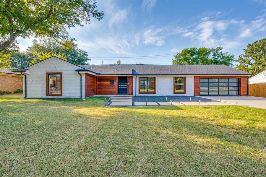 Property photo for 3544 Whitehall Drive, Dallas, TX