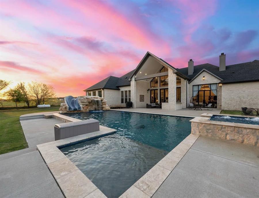 Property photo for 1351 River Road, Waco, TX