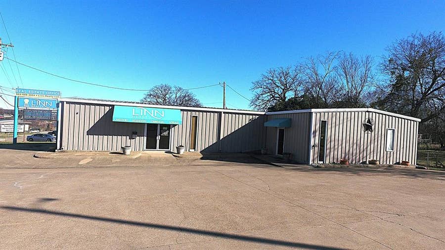 Property photo for 1001 E Cedar Creek Parkway, Seven Points, TX