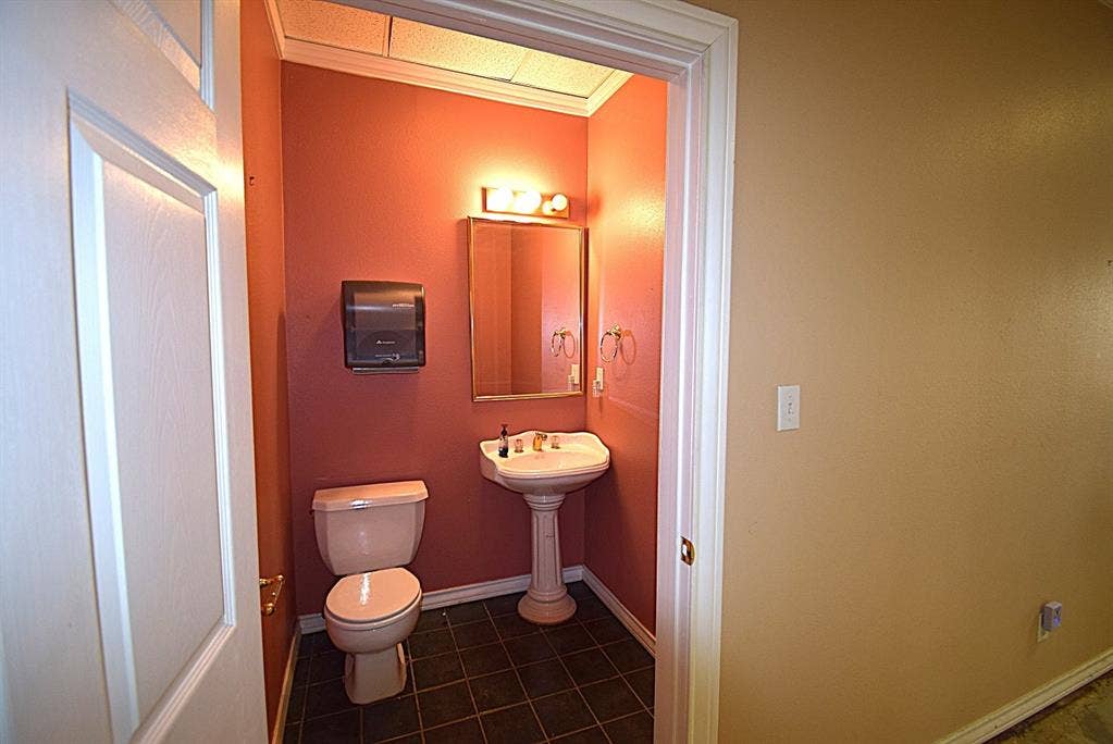1001 E Cedar Creek Parkway, Seven Points, TX 75143 1001 E Cedar Creek Parkway, Seven Points, TX 75143