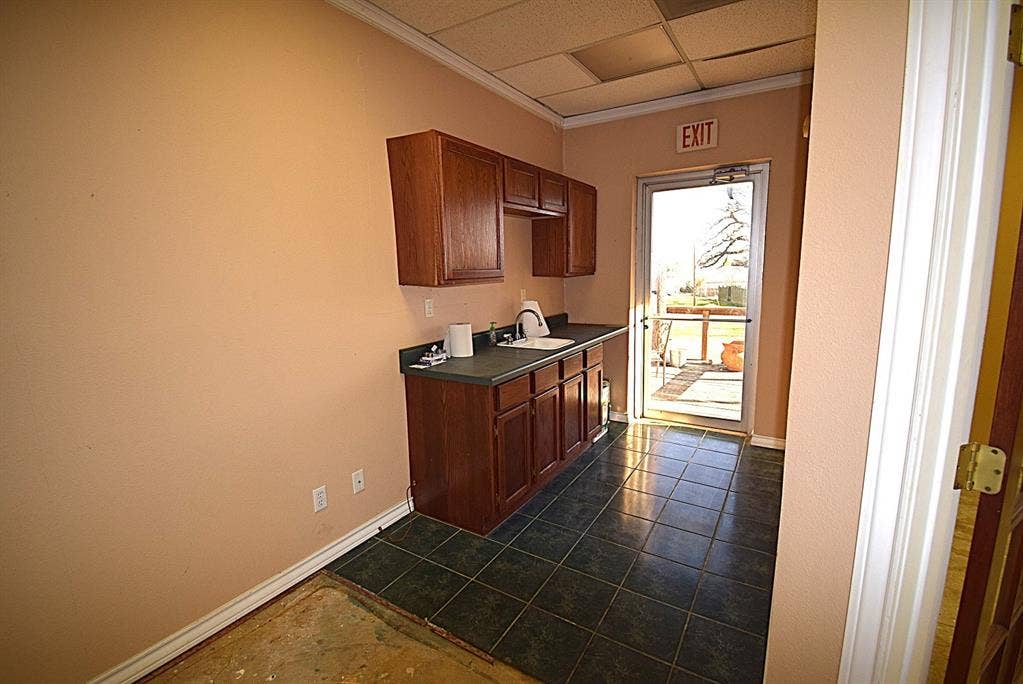 1001 E Cedar Creek Parkway, Seven Points, TX 75143 1001 E Cedar Creek Parkway, Seven Points, TX 75143