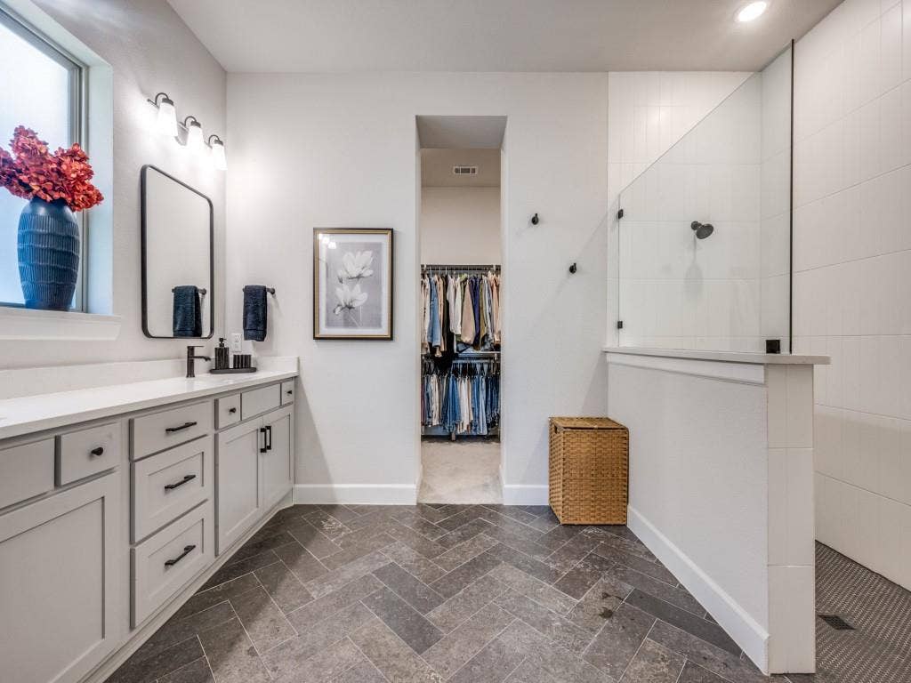 2001 Tremont Drive, Argyle, TX 76226 2001 Tremont Drive, Argyle, TX 76226