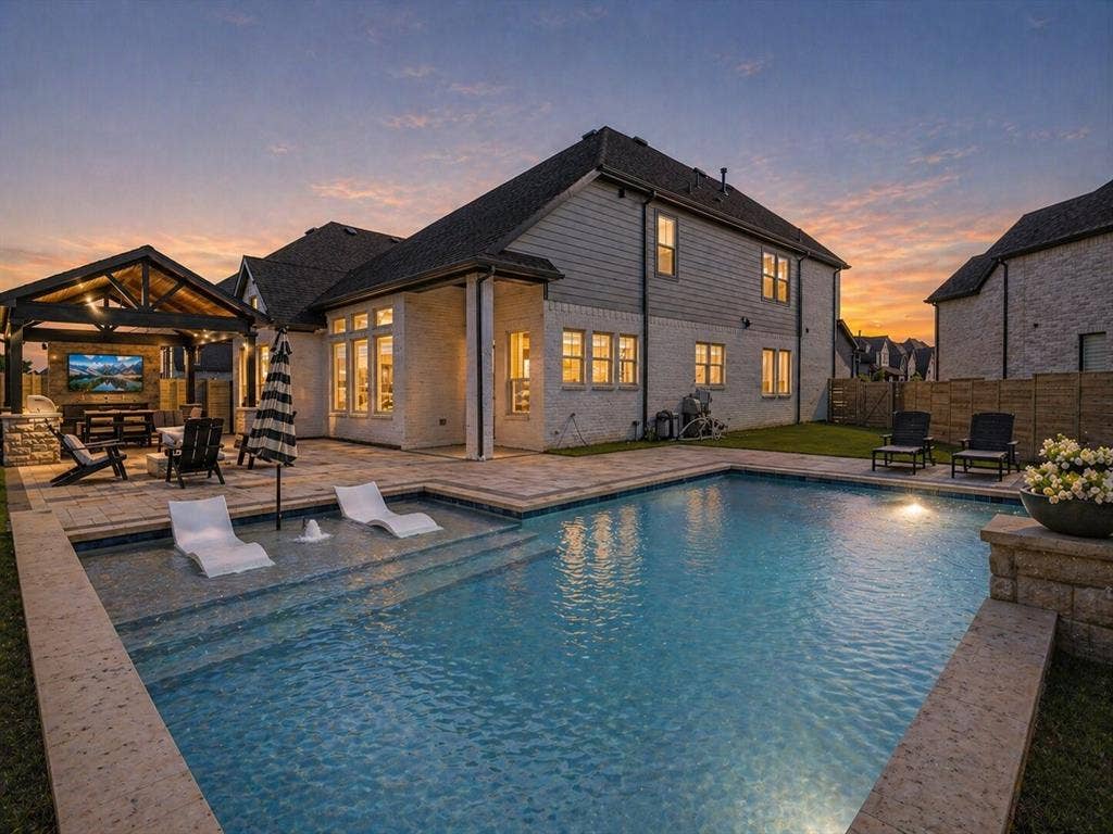 2001 Tremont Drive, Argyle, TX 76226 2001 Tremont Drive, Argyle, TX 76226