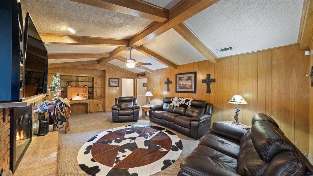 313 Shadywood Lane, Seagoville, TX 75159 313 Shadywood Lane, Seagoville, TX 75159