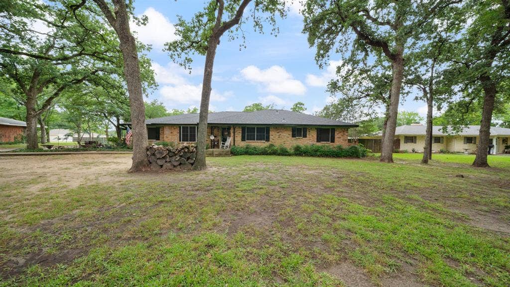 313 Shadywood Lane, Seagoville, TX 75159 313 Shadywood Lane, Seagoville, TX 75159