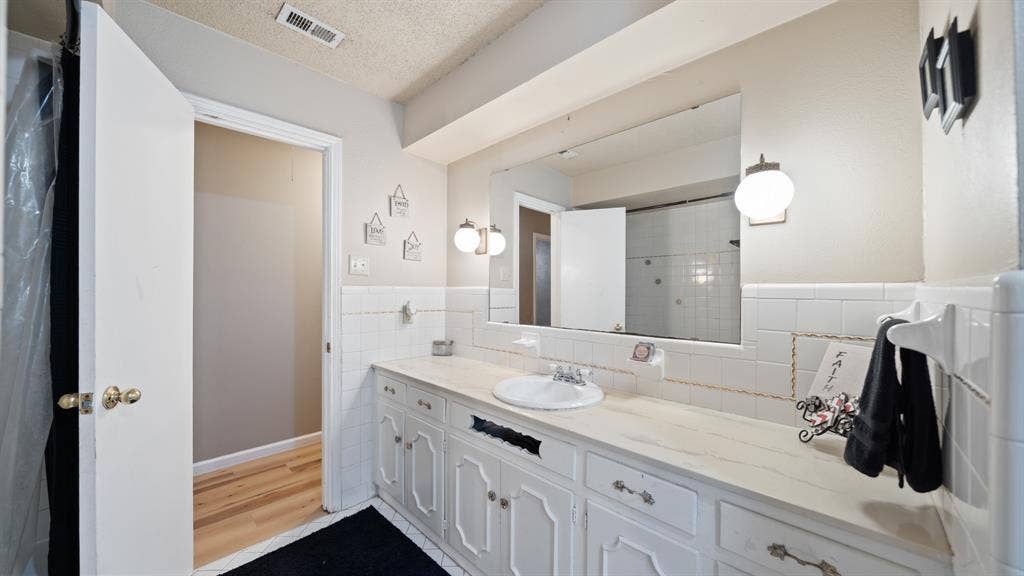 313 Shadywood Lane, Seagoville, TX 75159 313 Shadywood Lane, Seagoville, TX 75159