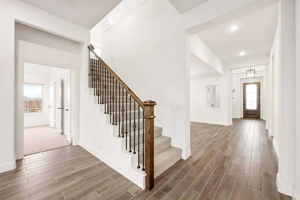 409 Loftsmoor Lane, Red Oak, TX 75154 409 Loftsmoor Lane, Red Oak, TX 75154