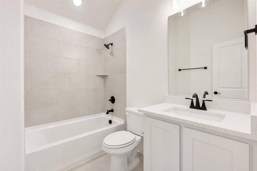 409 Loftsmoor Lane, Red Oak, TX 75154 409 Loftsmoor Lane, Red Oak, TX 75154