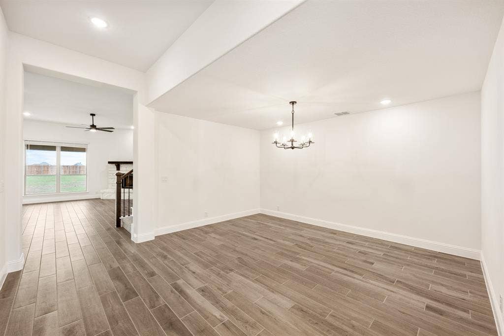 409 Loftsmoor Lane, Red Oak, TX 75154 409 Loftsmoor Lane, Red Oak, TX 75154