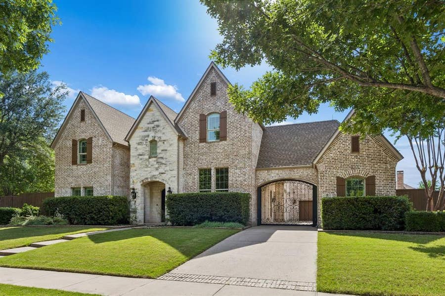 Property photo for 11194 Parliament Lane, Frisco, TX