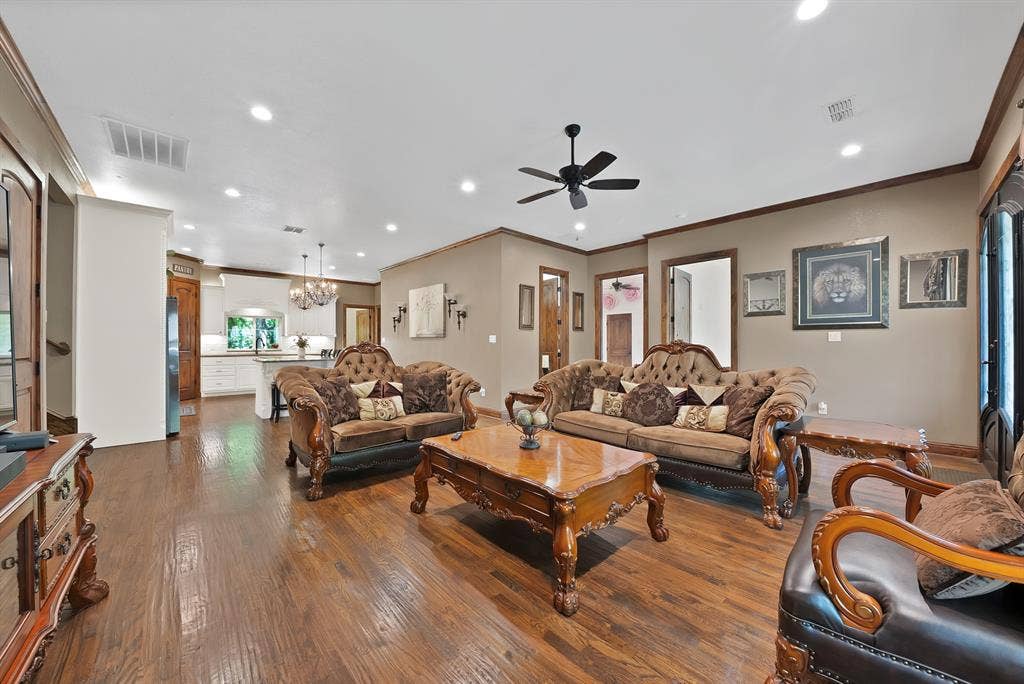4713 Bernice Street, Haltom City, TX 76117 4713 Bernice Street, Haltom City, TX 76117