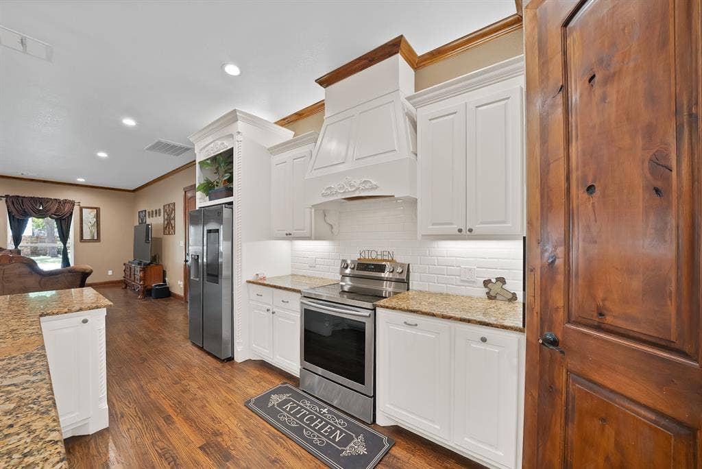 4713 Bernice Street, Haltom City, TX 76117 4713 Bernice Street, Haltom City, TX 76117