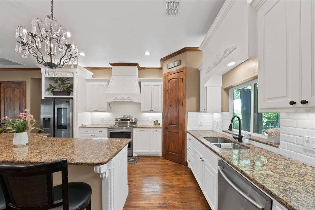 4713 Bernice Street, Haltom City, TX 76117 4713 Bernice Street, Haltom City, TX 76117