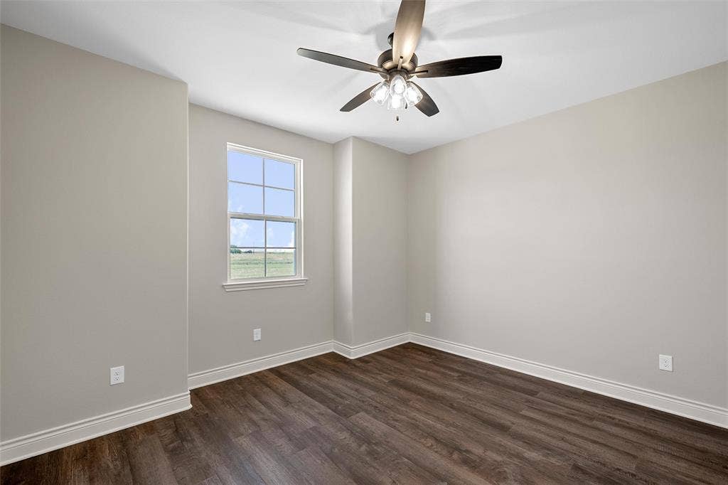173 Willow Branch Road, McGregor, TX 76657