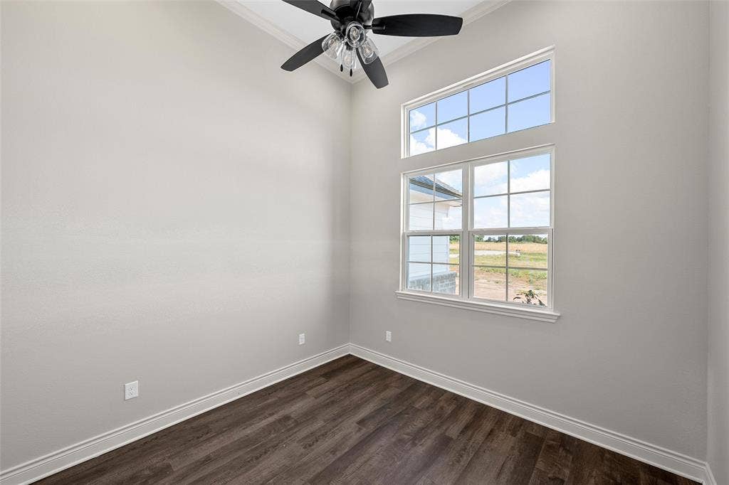 173 Willow Branch Road, McGregor, TX 76657