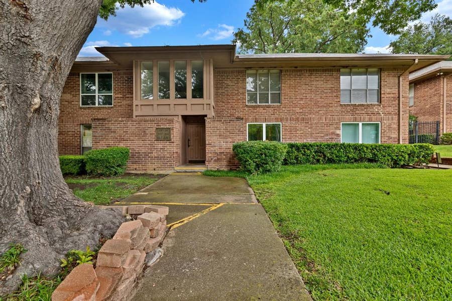 Property photo for 10536 Stone Canyon Road, #216, Dallas, TX
