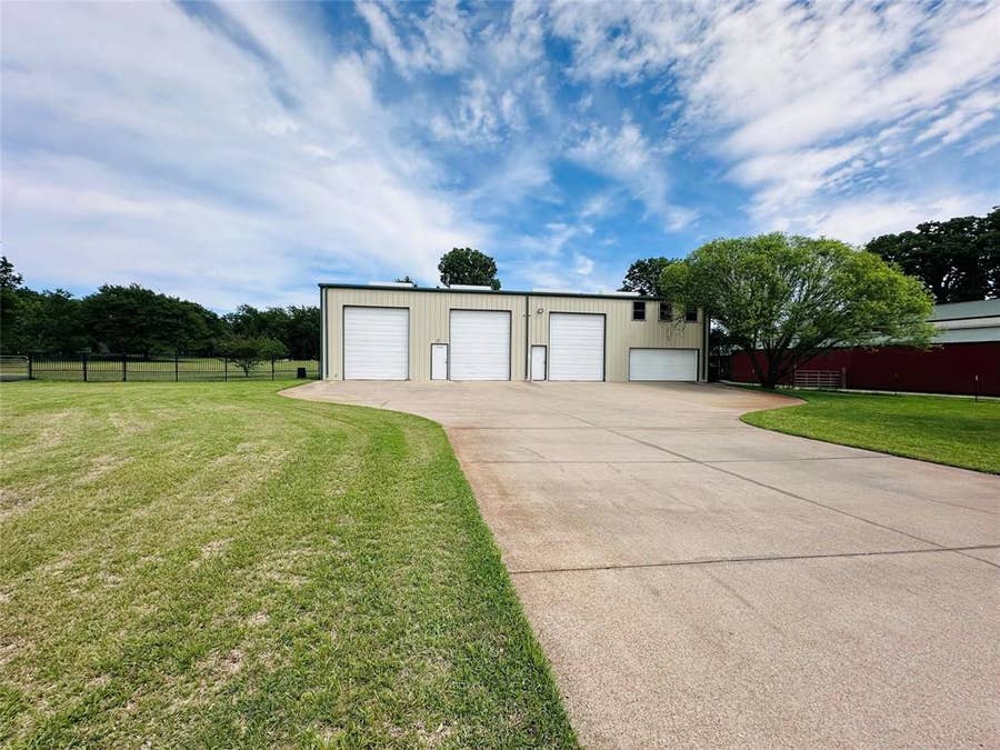 Property photo for 6494 Clear Creek Road, Mabank, TX