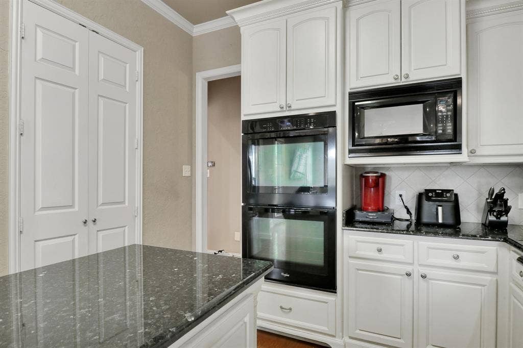 2222 Kennebunk Lane, Tyler, TX 75703 2222 Kennebunk Lane, Tyler, TX 75703