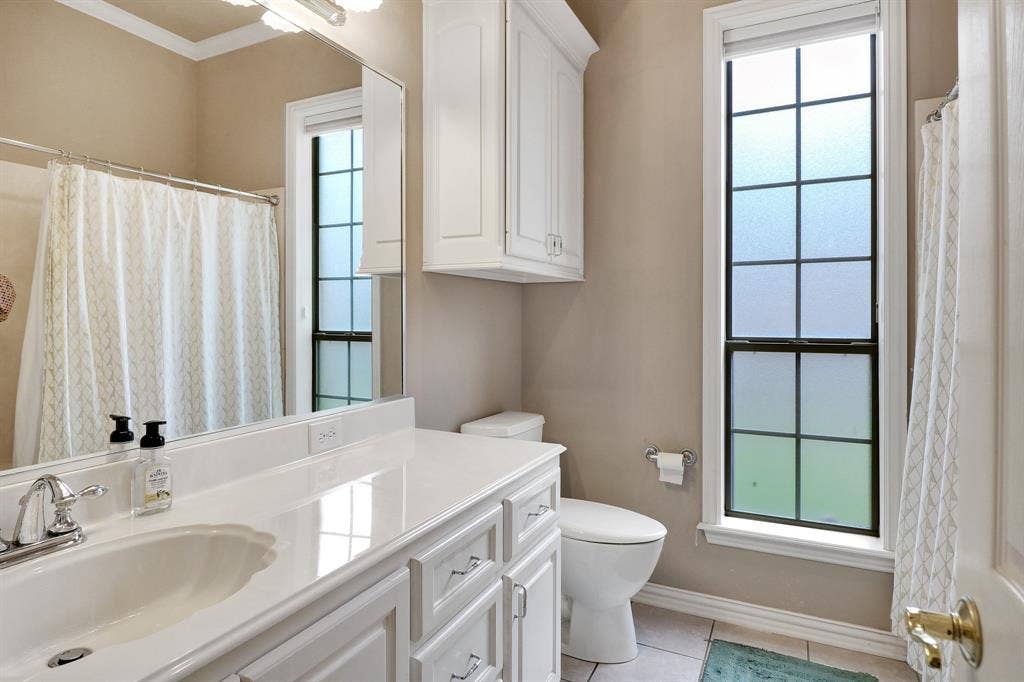2222 Kennebunk Lane, Tyler, TX 75703 2222 Kennebunk Lane, Tyler, TX 75703