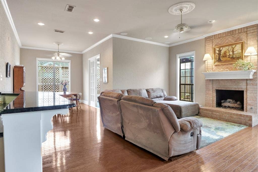 2222 Kennebunk Lane, Tyler, TX 75703 2222 Kennebunk Lane, Tyler, TX 75703