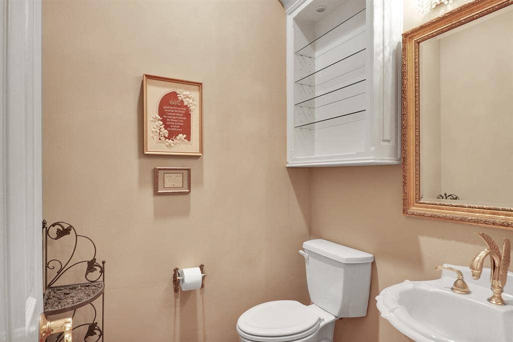 2222 Kennebunk Lane, Tyler, TX 75703 2222 Kennebunk Lane, Tyler, TX 75703